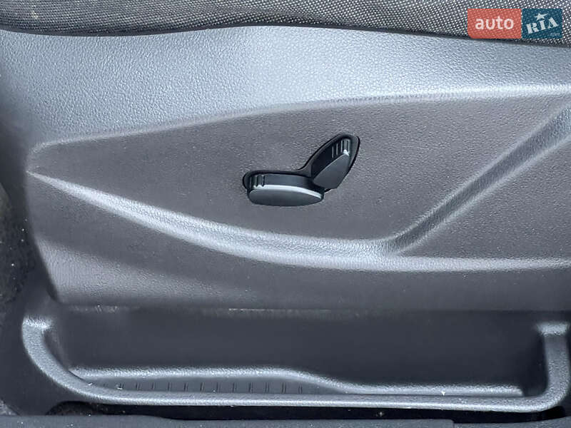 Мінівен Ford Transit Connect 2017 в Житомирі