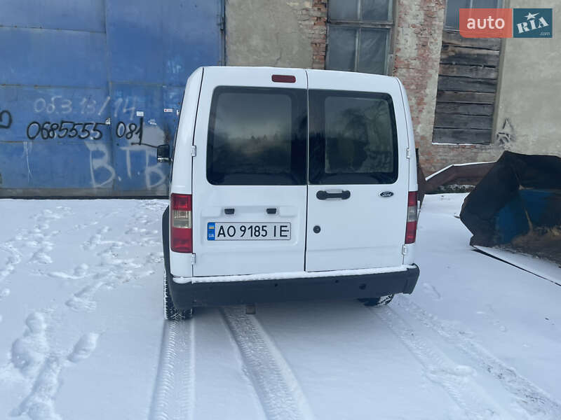 Минивэн Ford Transit Connect 2008 в Межгорье