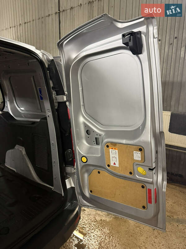 Грузовой фургон Ford Transit Connect 2016 в Житомире