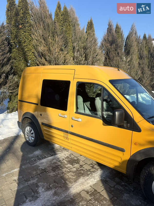 Мінівен Ford Transit Connect 2003 в Самборі