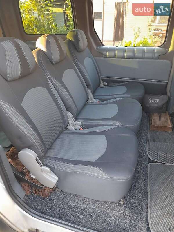 Мінівен Ford Transit Connect 2011 в Дніпрі