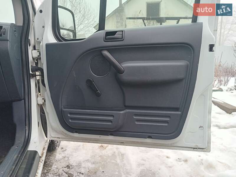 Минивэн Ford Transit Connect 2006 в Черновцах