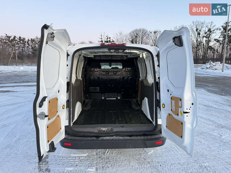 Вантажний фургон Ford Transit Connect 2018 в Радивиліві