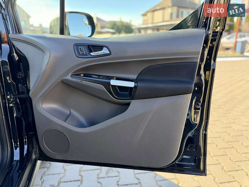 Минивэн Ford Transit Connect 2018 в Одессе