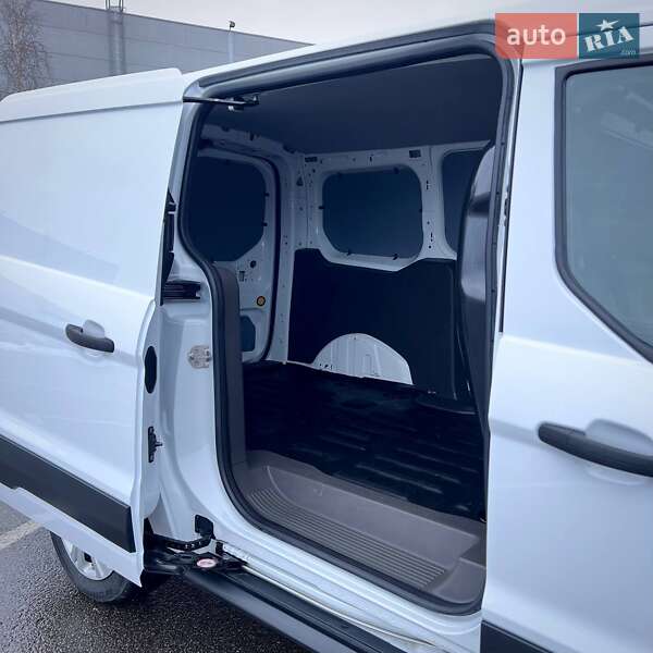 Грузовой фургон Ford Transit Connect 2019 в Киеве фото 40 Грузовой фургон Ford Transit Connect 2019 в Киеве