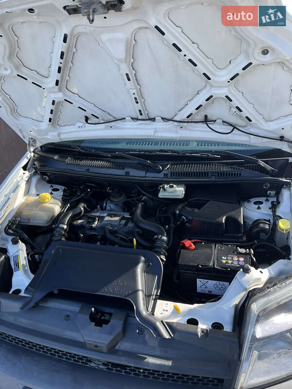 Минивэн Ford Transit Connect 2006 в Луцке фото 5 Минивэн Ford Transit Connect 2006 в Луцке