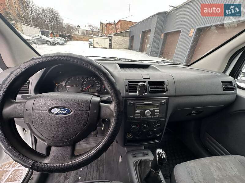 Грузовой фургон Ford Transit Connect 2006 в Александрие