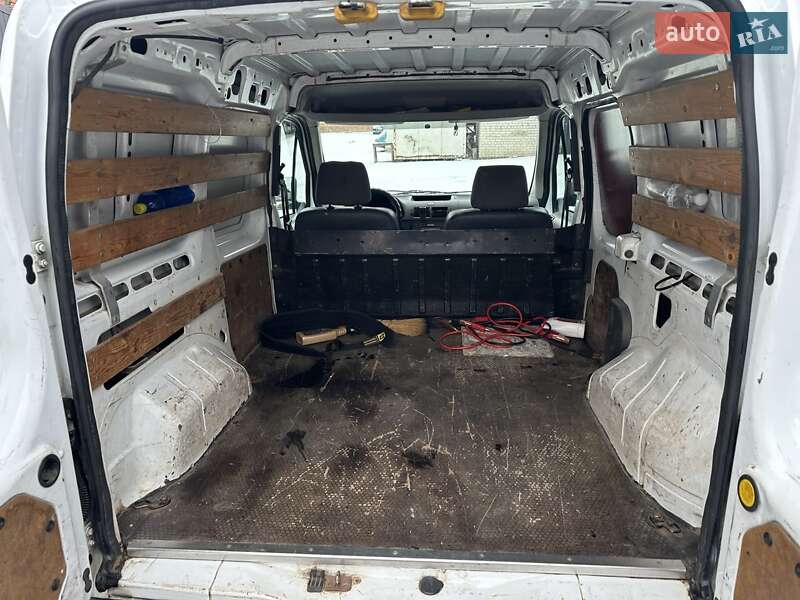 Грузовой фургон Ford Transit Connect 2006 в Александрие