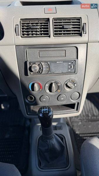 Мінівен Ford Transit Connect 2005 в Житомирі