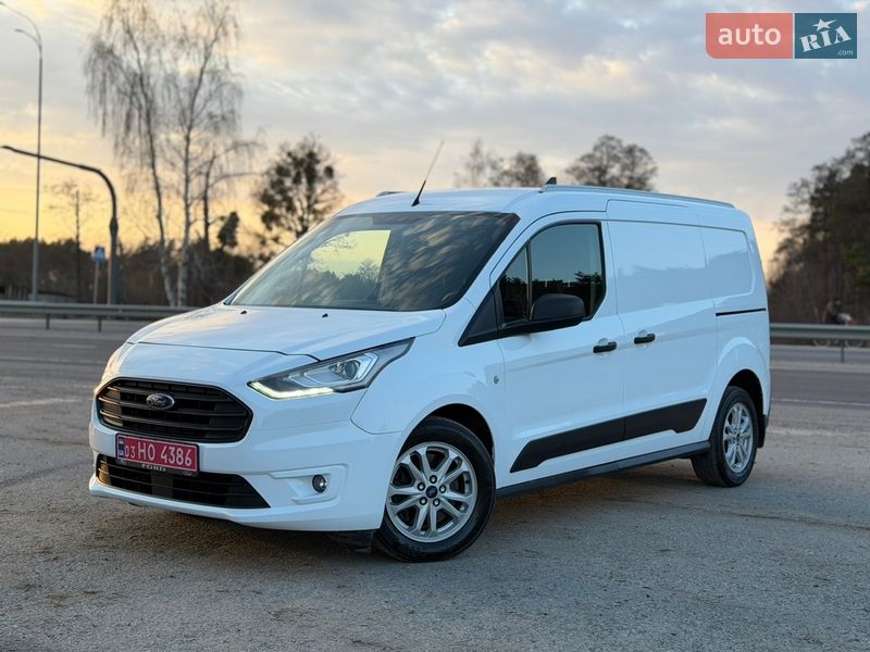 Вантажний фургон Ford Transit Connect 2022 в Радивиліві