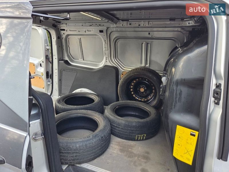 Грузовой фургон Ford Transit Connect 2014 в Виннице