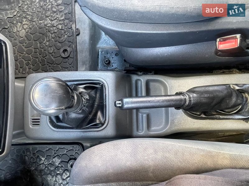 Мінівен Ford Transit Connect 2005 в Рівному