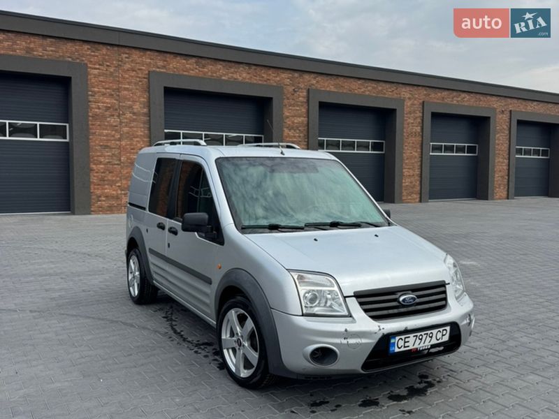 Грузопассажирский фургон Ford Transit Connect 2010 в Черновцах