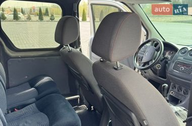 Грузопассажирский фургон Ford Transit Connect 2010 в Черновцах