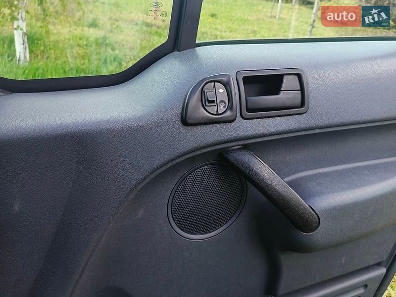 Вантажний фургон Ford Transit Connect 2007 в Дніпрі
