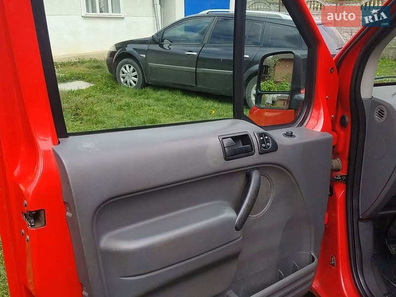 Минивэн Ford Transit Connect 2003 в Ивано-Франковске