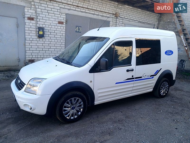 Минивэн Ford Transit Connect 2013 в Киеве