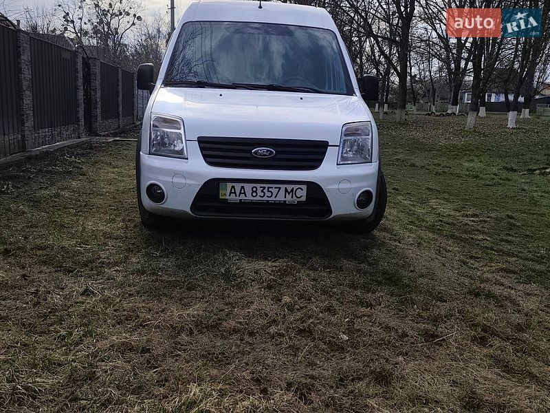 Грузовой фургон Ford Transit Connect 2012 в Киеве