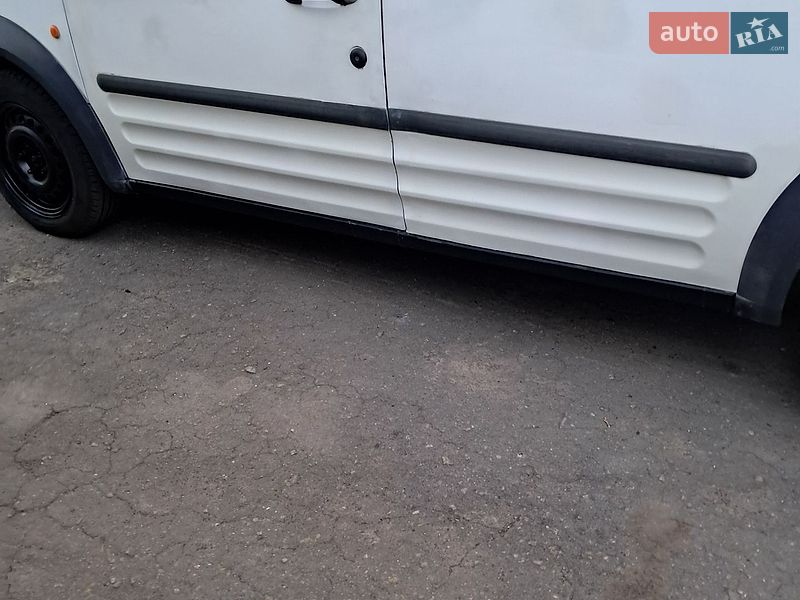 Грузовой фургон Ford Transit Connect 2006 в Киеве фото 8 Грузовой фургон Ford Transit Connect 2006 в Киеве