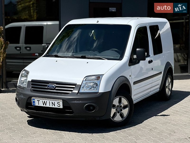 Ford Transit Connect 2011