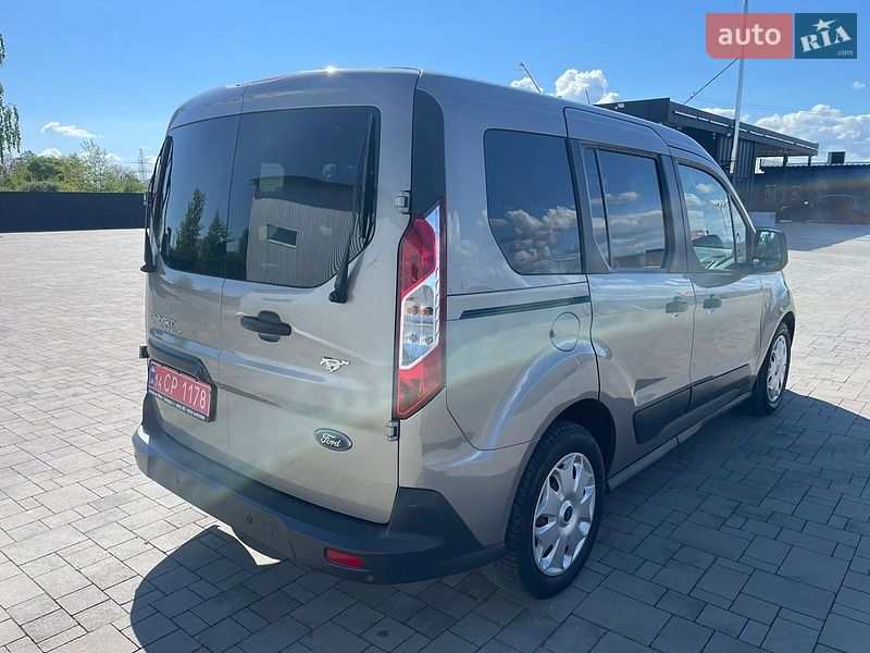 Минивэн Ford Transit Connect 2016 в Ивано-Франковске