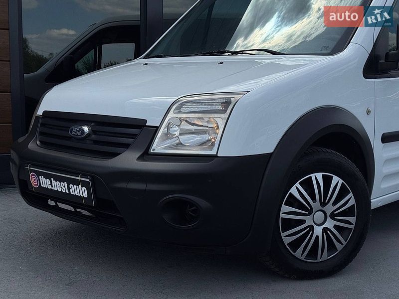 Грузовой фургон Ford Transit Connect 2009 в Ровно
