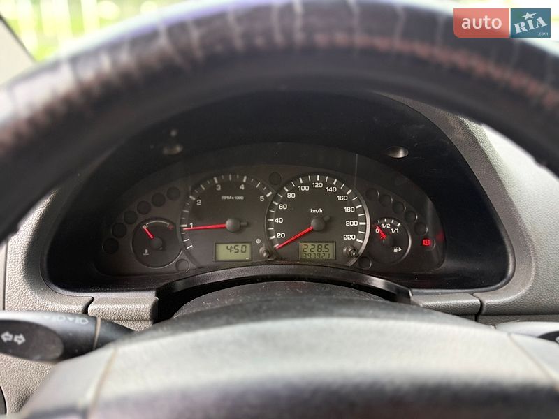 Мінівен Ford Transit Connect 2004 в Звягелі фото 15 Мінівен Ford Transit Connect 2004 в Звягелі