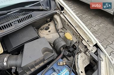 Мінівен Ford Transit Connect 2004 в Звягелі фото 31 Мінівен Ford Transit Connect 2004 в Звягелі