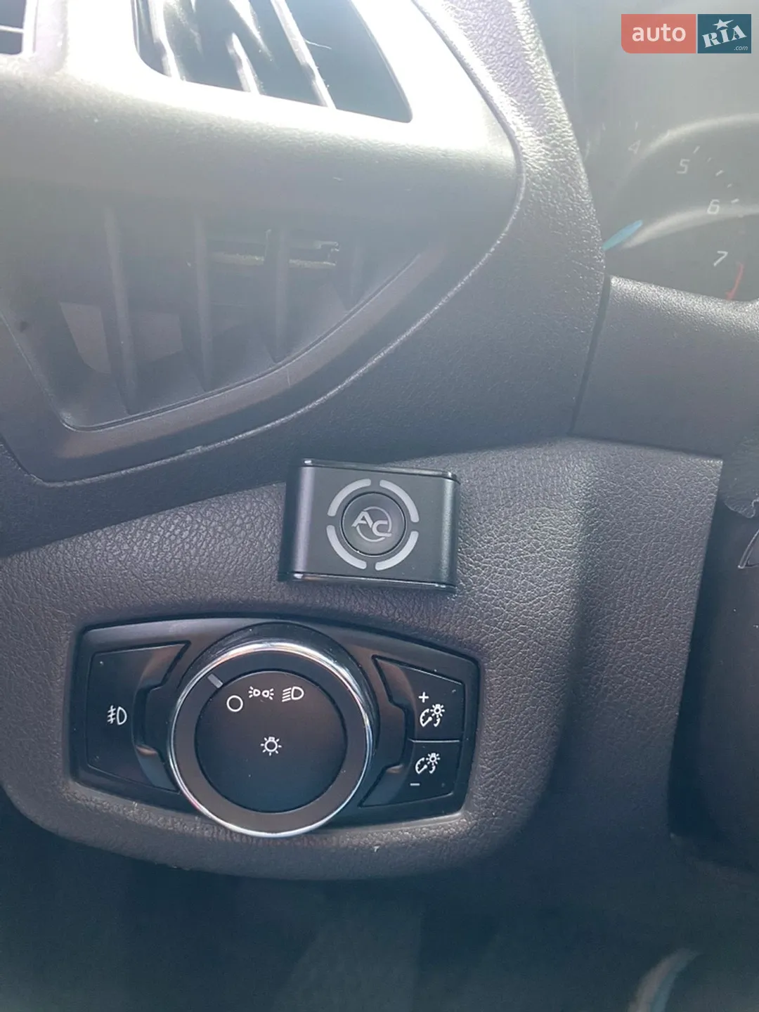2015 Ford Transit Connect - мініатюра 21