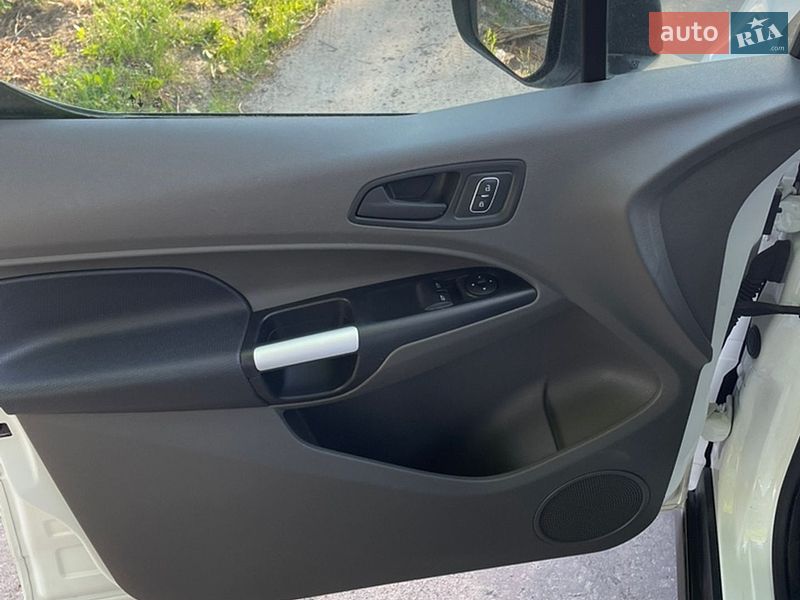 Вантажний фургон Ford Transit Connect 2021 в Дубні