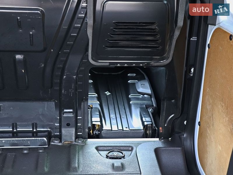 Грузовой фургон Ford Transit Connect 2016 в Кременчуге