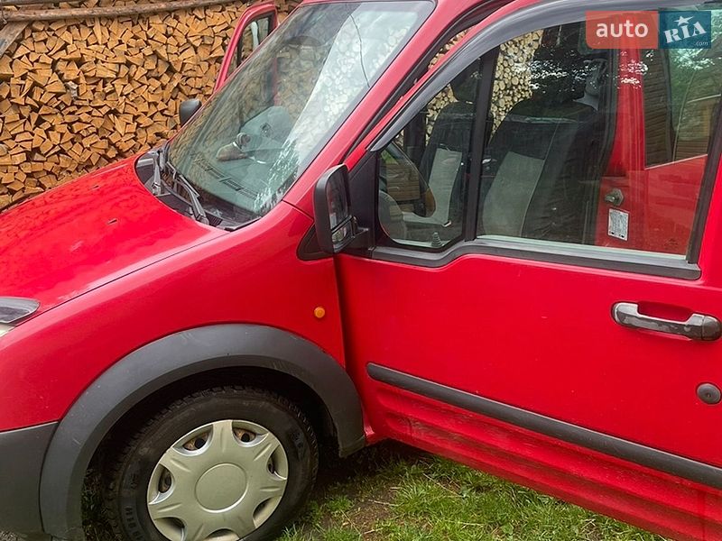 Мінівен Ford Transit Connect 2003 в Міжгір'ї