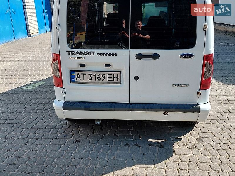 Минивэн Ford Transit Connect 2010 в Долине