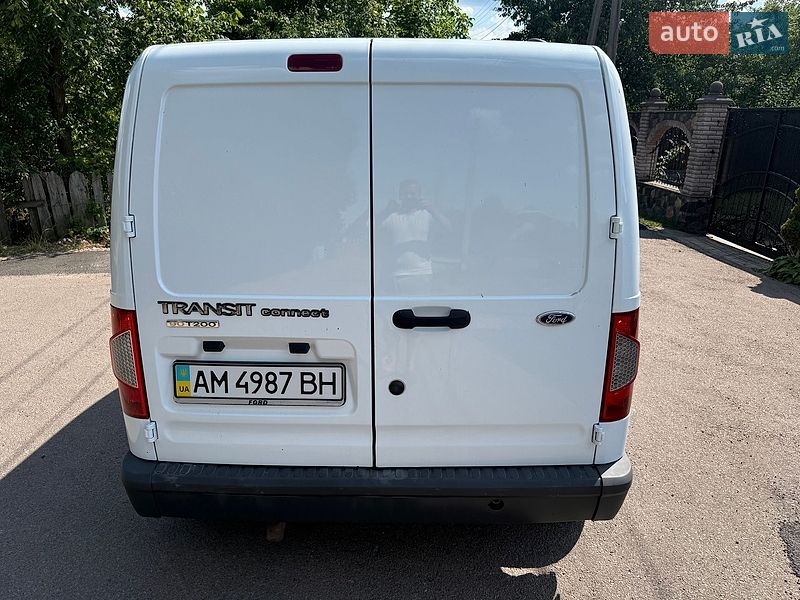 Грузовой фургон Ford Transit Connect 2009 в Житомире