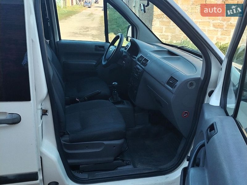 Вантажопасажирський фургон Ford Transit Connect 2003 в Житомирі фото 5 Вантажопасажирський фургон Ford Transit Connect 2003 в Житомирі