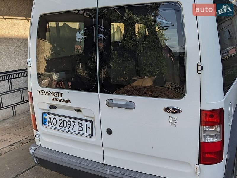 Мінівен Ford Transit Connect 2005 в Сваляві