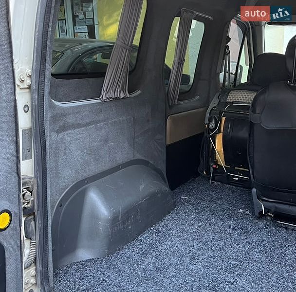 Минивэн Ford Transit Connect 2005 в Черновцах