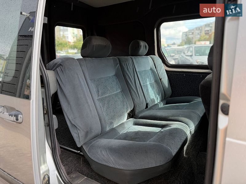 Мінівен Ford Transit Connect 2002 в Шептицькому