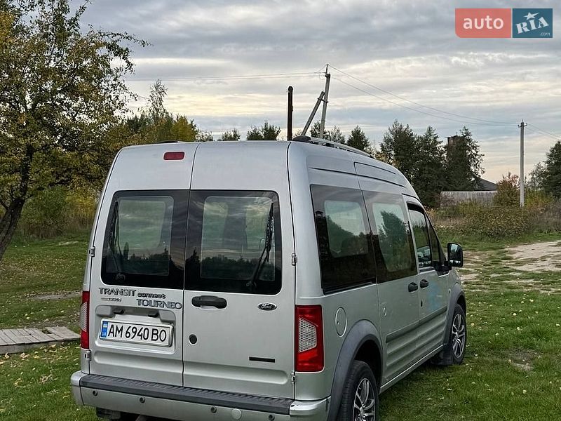 Мінівен Ford Transit Connect 2010 в Олевську