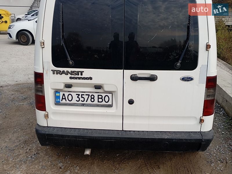 Грузовой фургон Ford Transit Connect 2005 в Виноградове