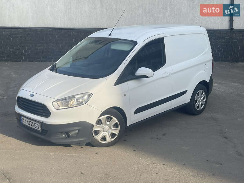 Ford Transit Courier 2017