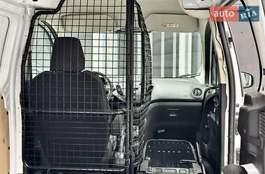 Грузовой фургон Ford Transit Courier 2022 в 