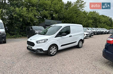 Грузовой фургон Ford Transit Courier 2020 в 
