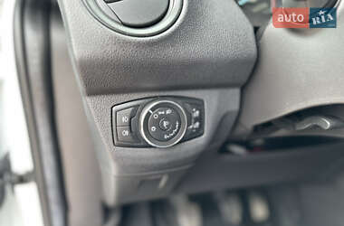 Грузовой фургон Ford Transit Courier 2020 в 