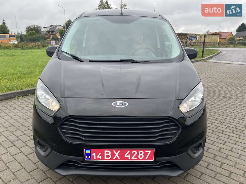 Грузовой фургон Ford Transit Courier 2020 в Львове