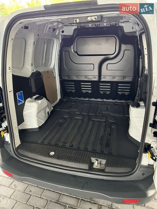 Грузовой фургон Ford Transit Courier 2021 в Киеве