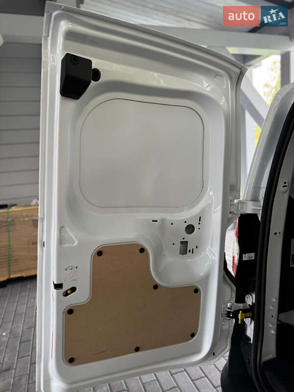 Грузовой фургон Ford Transit Courier 2021 в Киеве