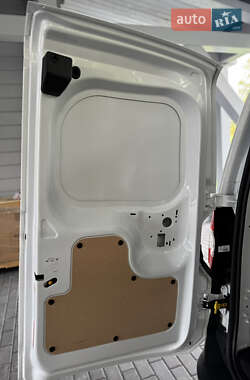 Грузовой фургон Ford Transit Courier 2021 в 