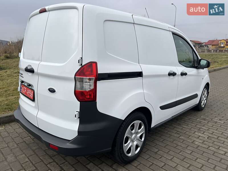 Вантажний фургон Ford Transit Courier 2021 в Львові