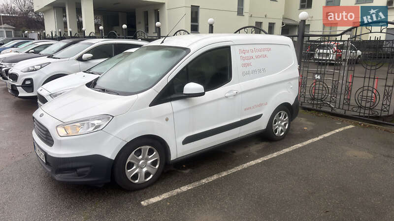 Грузовой фургон Ford Transit Courier 2015 в Киеве
